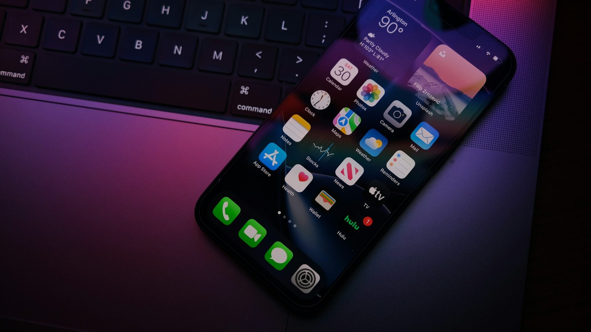 okostelefon mint távirányító eszköz